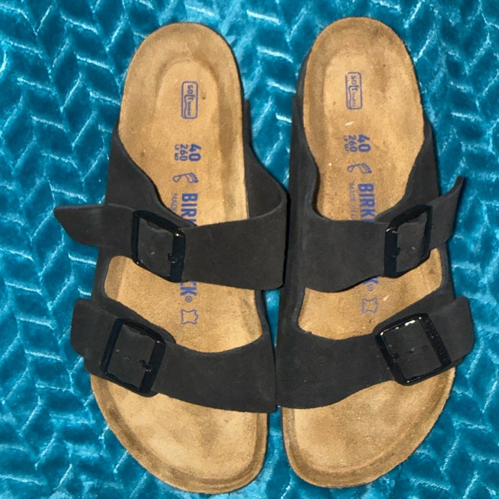 Birkenstock Black Suede Arizona Soft Footbed Sandals - NWOT - Women’s 9/ Men’s 7